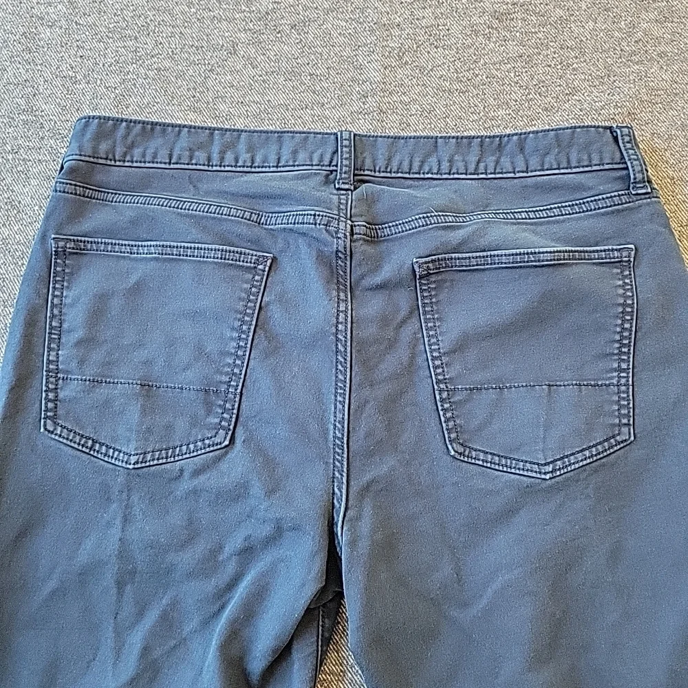 Banana Republic Travel Jeans Men's‎ 36x34 (36x32) Navy Blue Athletic Tapered Fit
